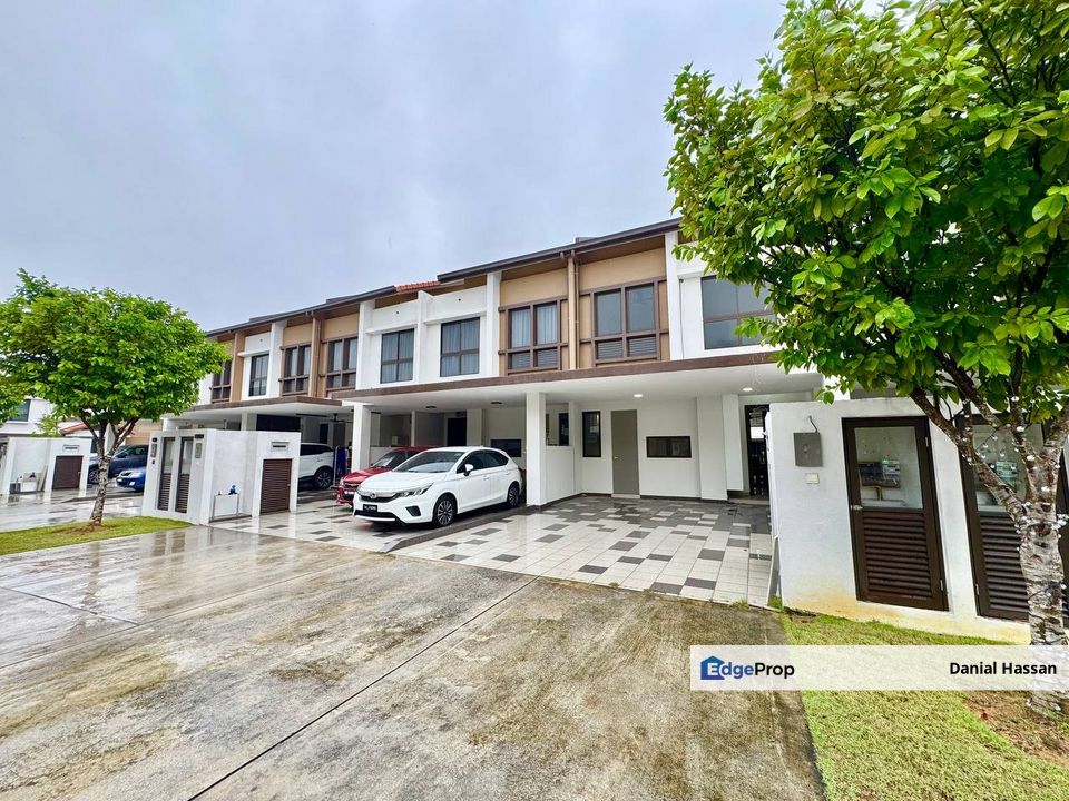 Nearby KLIA Renovated Partially Furnished Unit 2 Storey Terrace House Setia Warisan Tropika Kota Warisan Sepang, Selangor, Sepang