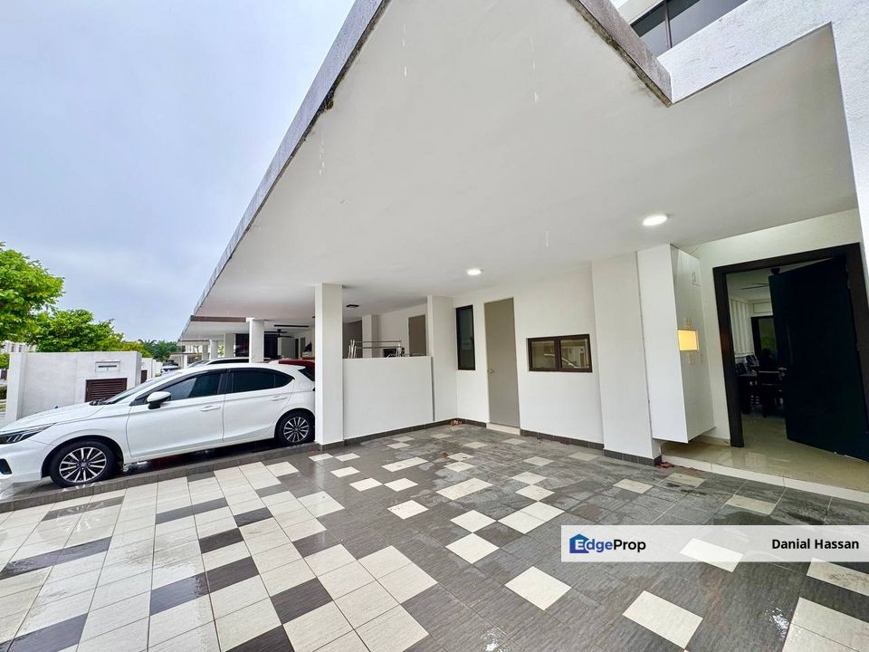 Nearby KLIA Renovated Partially Furnished Unit 2 Storey Terrace House Setia Warisan Tropika Kota Warisan Sepang, Selangor, Sepang