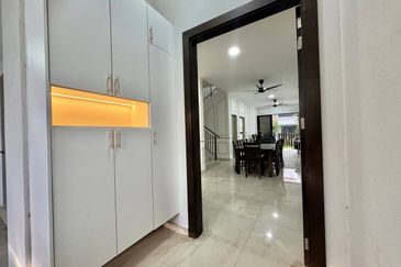 Setia Warisan Tropika (Belladonna)