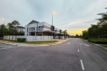 Dalia Residences @ Tropicana Aman