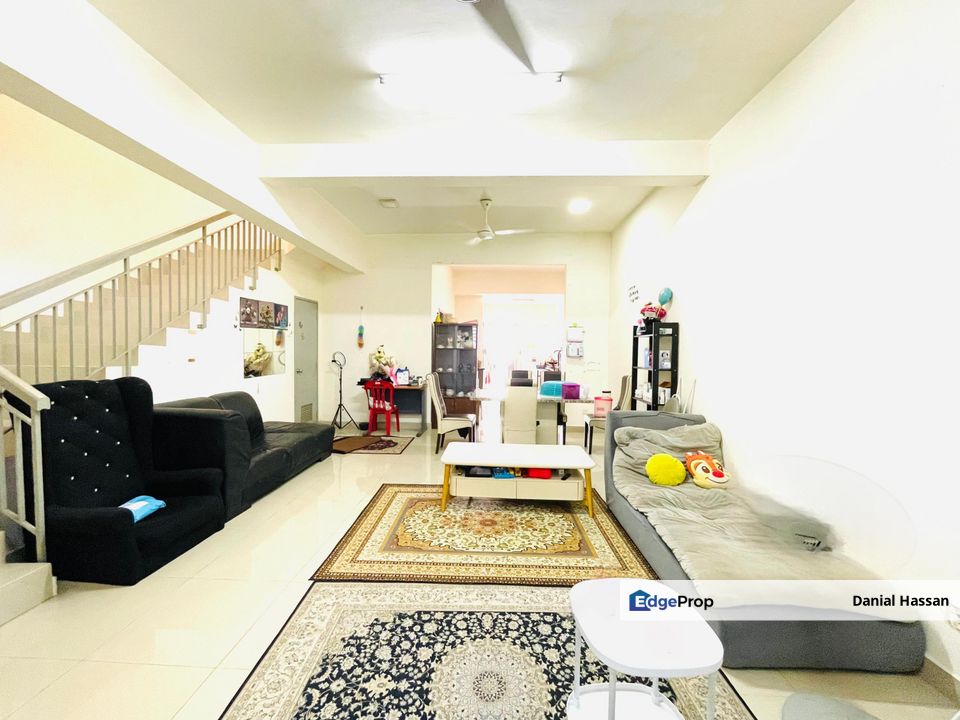 Near KLIA ERL 2 Storey Terrace House 96 Residences Greenwoods Salak Perdana Sepang, Selangor, Sepang