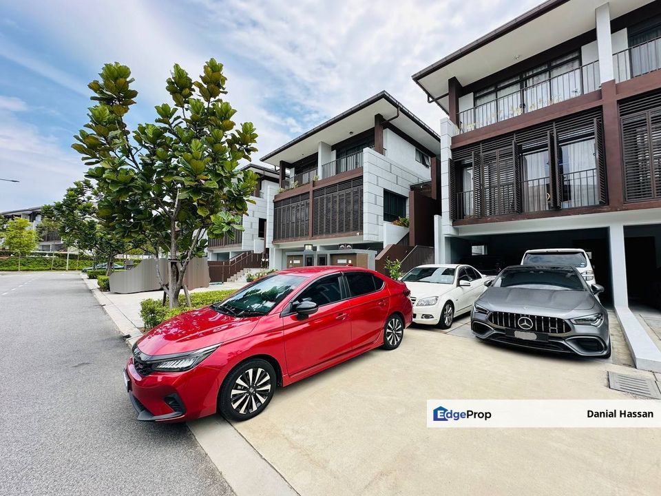 Furnished 3 Storey Premium Superlink Terrace House The Mulia Residences Cyberjaya, Selangor, Cyberjaya