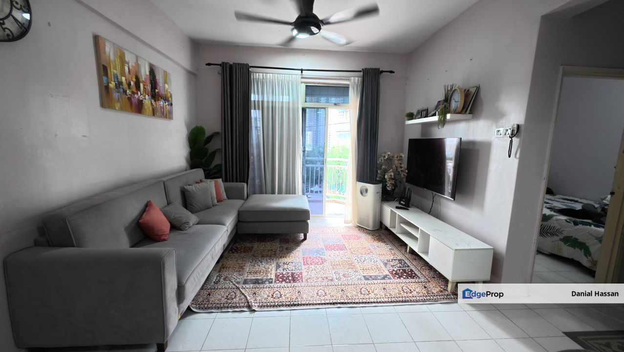Fully Furnished Renovated Unit with Balcony at Tasik Heights Apartment Bandar Tasik Selatan Cheras Kuala Lumpur, Kuala Lumpur, Bandar Tasik Selatan