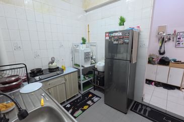 Tasik Heights Apartment