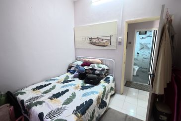 Tasik Heights Apartment