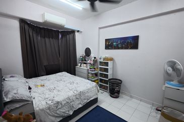 Tasik Heights Apartment