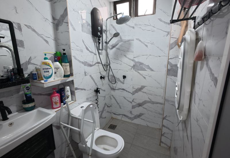 Tasik Heights Apartment