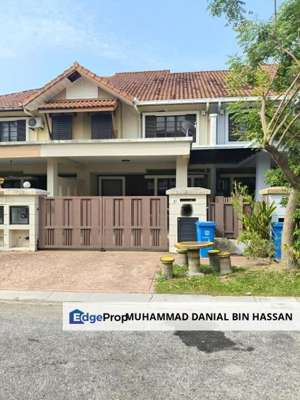 Freehold Renovated Fully Furnished 2 Storey Terrace House Alam Impian Seksyen 35 Shah Alam, Selangor, Shah Alam