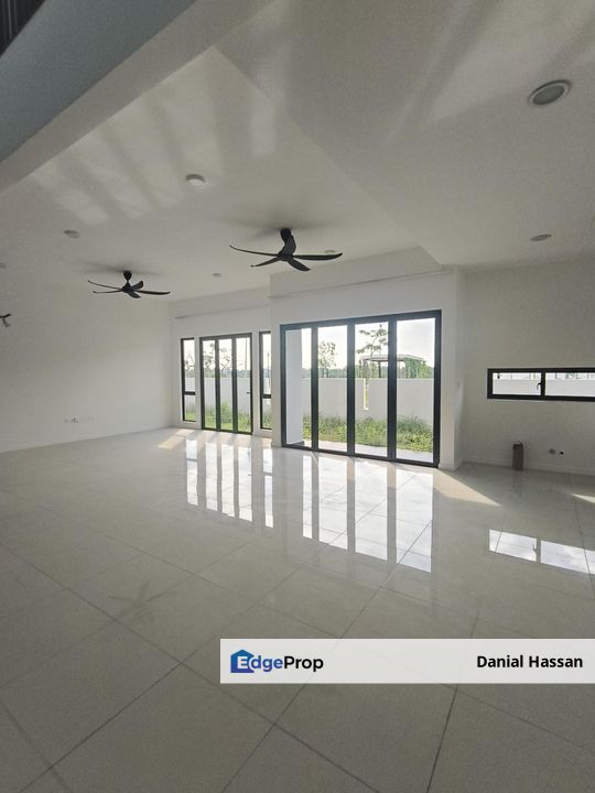 Facing Open Partly Furnished New Semi-D House Aqila Serenia City Sepang, Selangor, Sepang