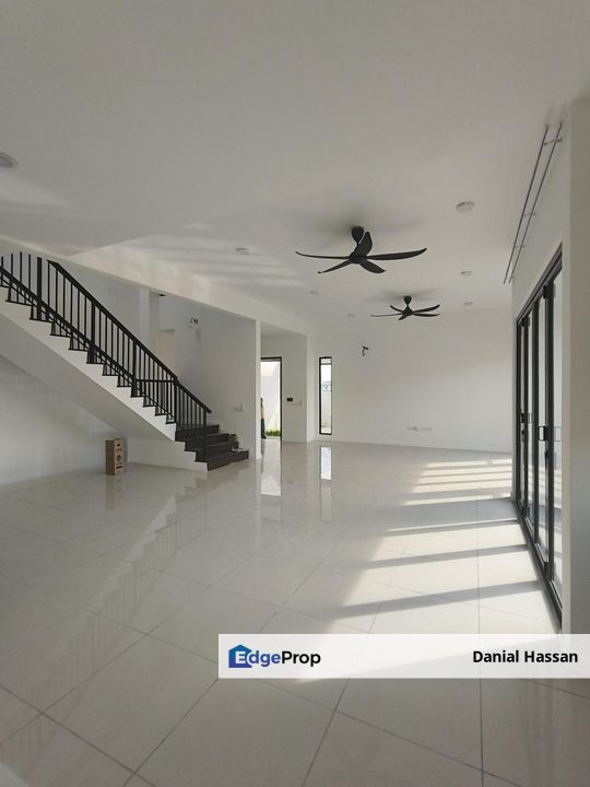 Facing Open Partly Furnished New Semi-D House Aqila Serenia City Sepang, Selangor, Sepang