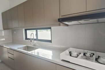 Serenia Aqila @ Serenia City