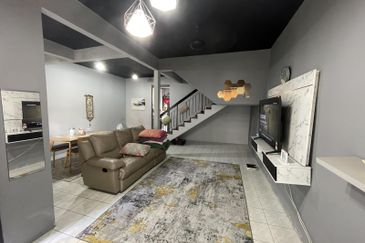 Taman Seroja, Bandar Baru Salak Tinggi