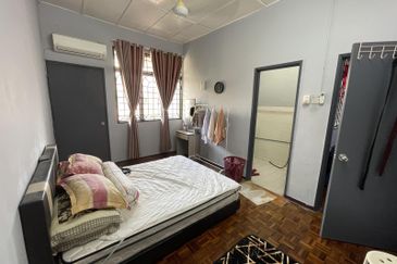 Taman Seroja, Bandar Baru Salak Tinggi