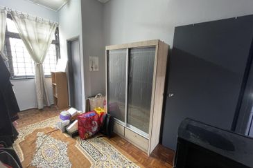 Taman Seroja, Bandar Baru Salak Tinggi