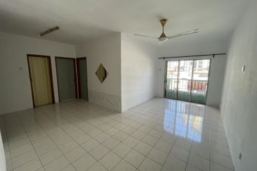 Vista Pinggiran, Taman Pinggiran Putra