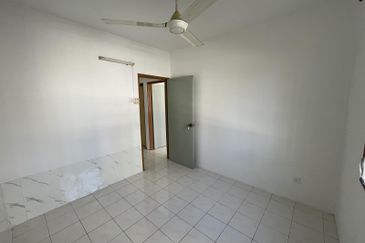 Vista Pinggiran, Taman Pinggiran Putra