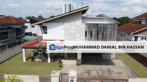 Huge Land Gated and Guarded Community 2 Storey Bungalow House Banyan Close Bandar Bukit Mahkota Bangi Kajang, Selangor, Bangi