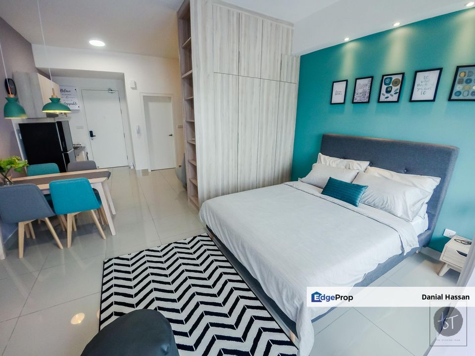 Near LRT3 Great for Investment Fully Furnished Studio Unit Utropolis Suites Glenmarie Shah Alam, Selangor, Shah Alam