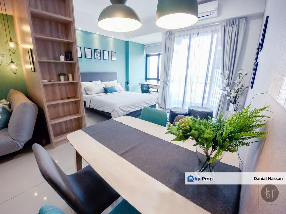 Near LRT3 Great for Investment Fully Furnished Studio Unit Utropolis Suites Glenmarie Shah Alam, Selangor, Shah Alam