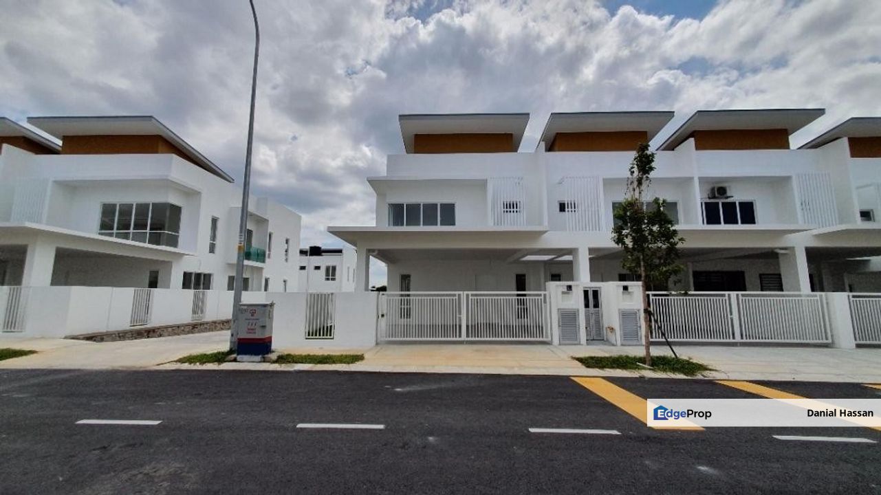 End Lot 2 Storey Terrace House Ara Sendayan Bandar Sri Sendayan Seremban, Negeri Sembilan, Seremban