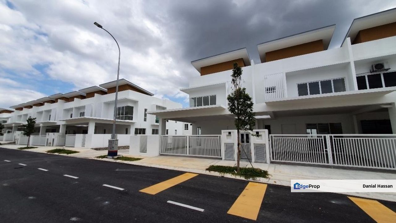 End Lot 2 Storey Terrace House Ara Sendayan Bandar Sri Sendayan Seremban, Negeri Sembilan, Seremban