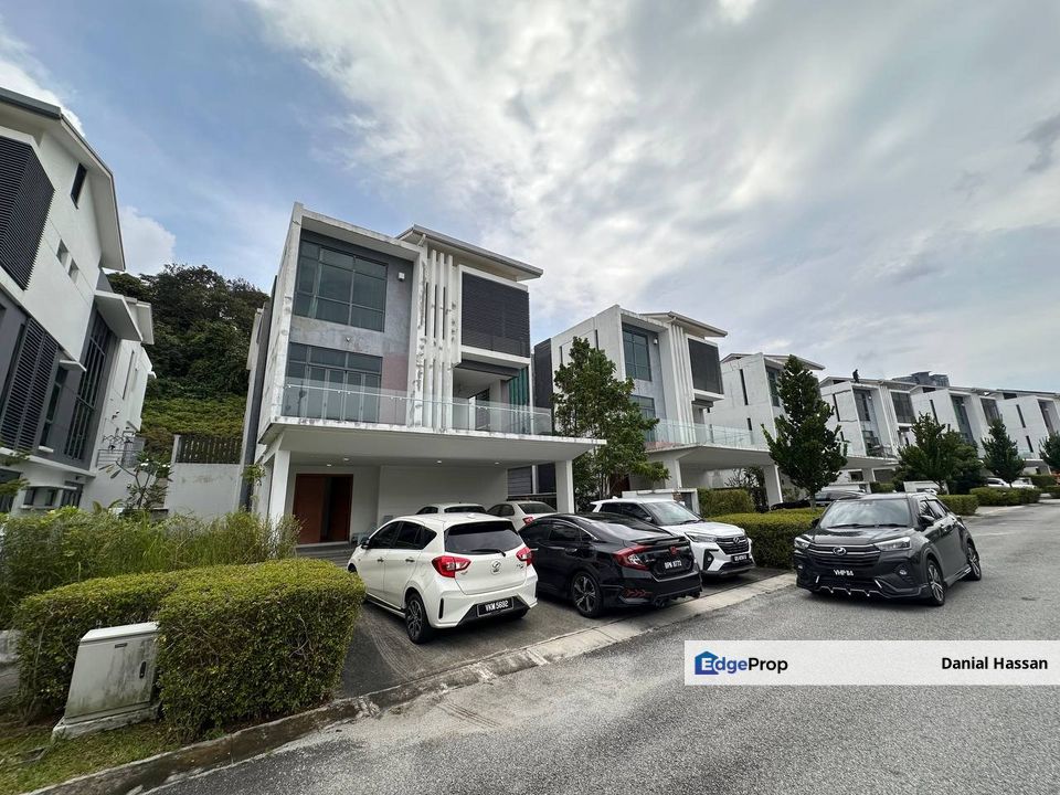 Renovated 3 Storey Bungalow with Lift Alstonia 2 Sejati Residences Cyberjaya, Selangor, Cyberjaya