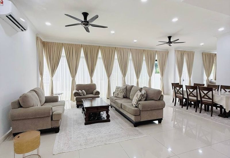 Augusta Residence, Presint 12