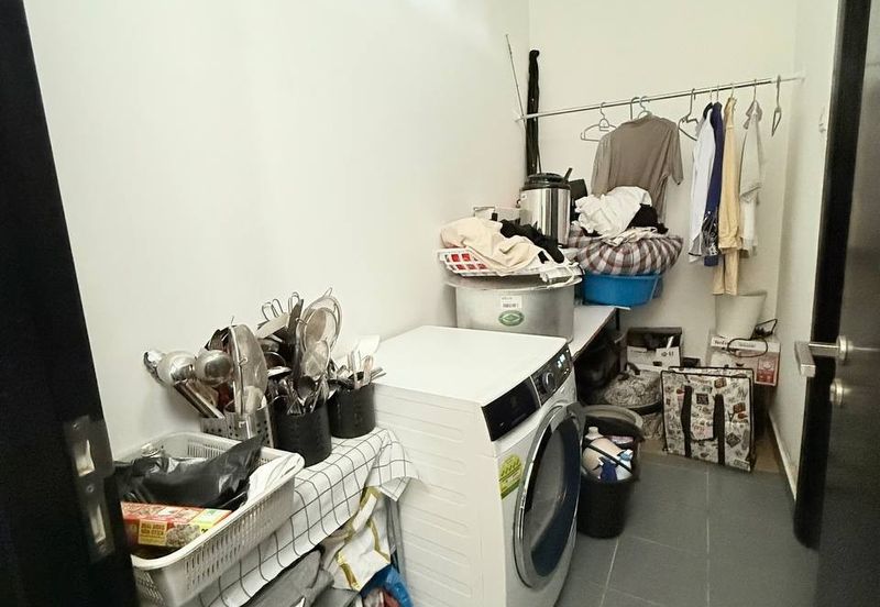 Augusta Residence, Presint 12