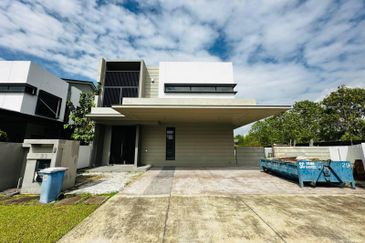 Dalia Residences @ Tropicana Aman