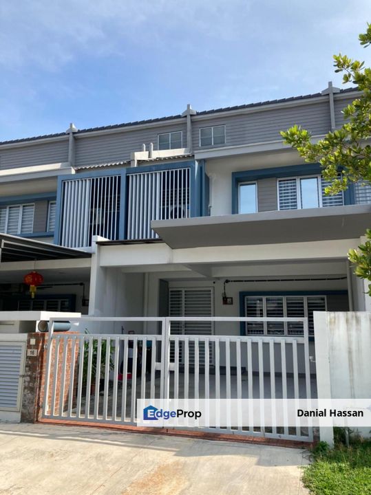Near KLIA Renovated Good Condition 2 Storey Terrace House Taman Salak Perdana Salak Tinggi Sepang, Selangor, Sepang