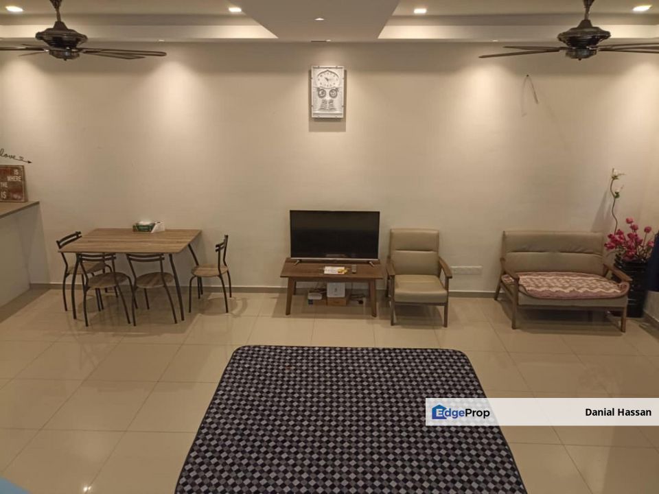 Near KLIA Renovated Good Condition 2 Storey Terrace House Taman Salak Perdana Salak Tinggi Sepang, Selangor, Sepang