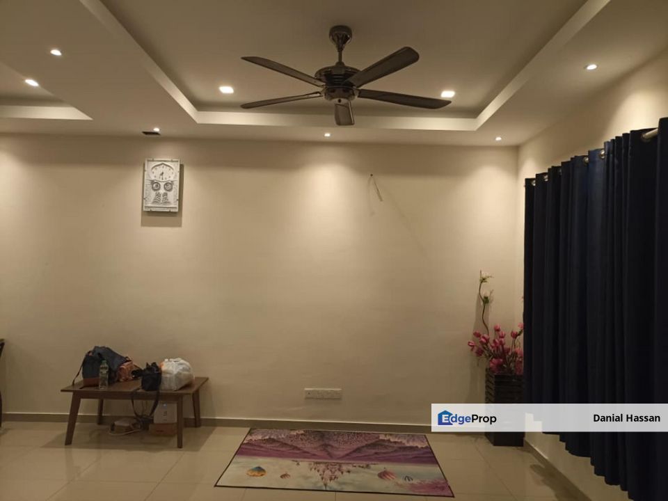 Near KLIA Renovated Good Condition 2 Storey Terrace House Taman Salak Perdana Salak Tinggi Sepang, Selangor, Sepang