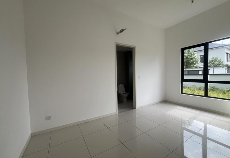 Freesia Residences @ Tropicana Aman