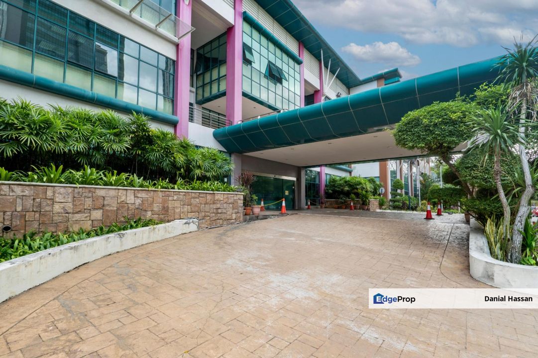 Ground Floor Large Space Office Unit CoPlace 11 Century Square Cyberjaya, Selangor, Cyberjaya