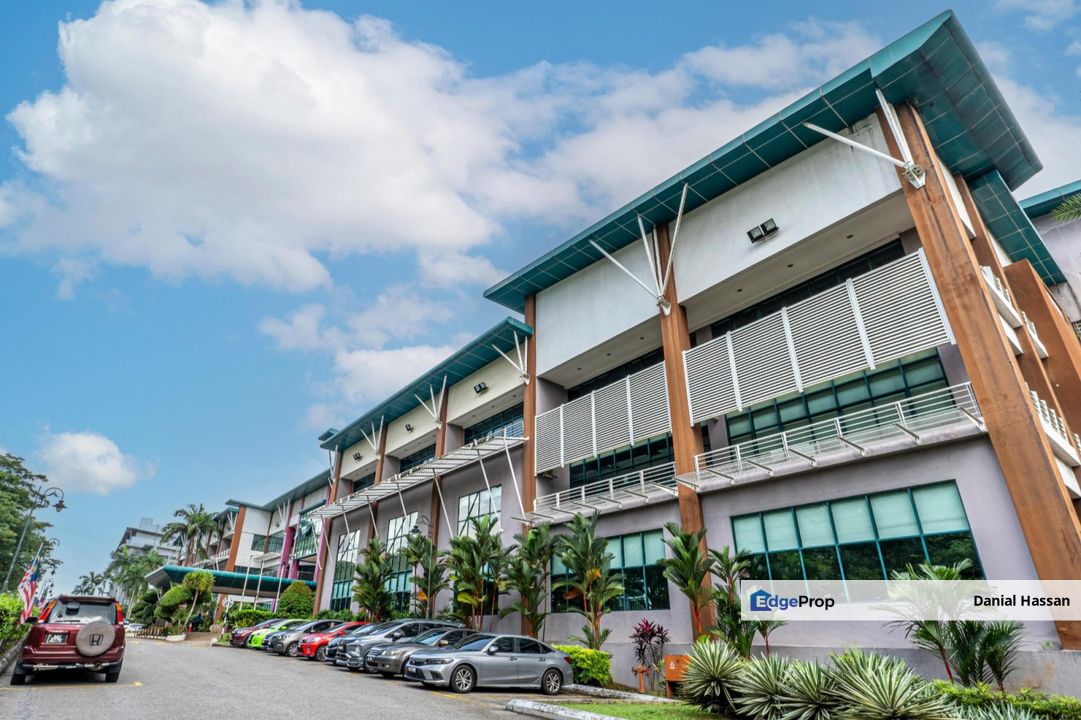 Ground Floor Large Space Office Unit CoPlace 11 Century Square Cyberjaya, Selangor, Cyberjaya