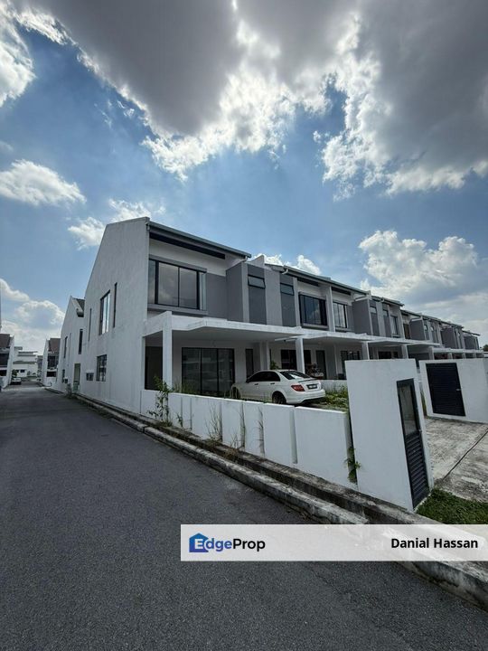 Freehold End Lot 2 Storey Terrace House with Clubhouse Facilities Brevia Residensi Lambaian Dua Kajang Bangi, Selangor, Bangi