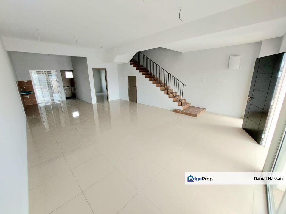Newly Completed Non-Bumi Lot 2 Storey Terrace House Dua Ruby Parkhome Residence Taman Ruby Dengkil Sepang, Selangor, Sepang