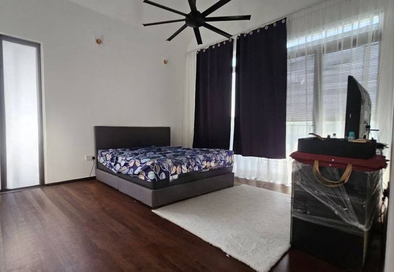 Elmina Green The Eighth @ City of Elmina