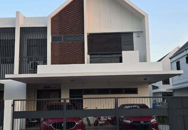 Elmina Green The Eighth @ City of Elmina