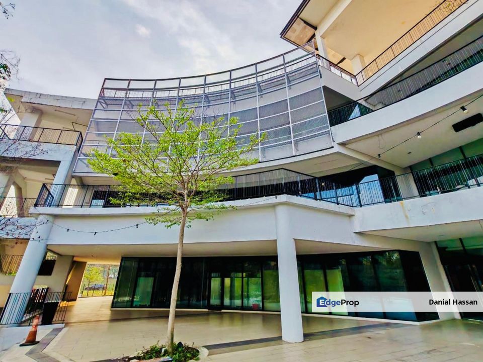 Freehold 3 Storey Shopping Mall Commercial Complex With Roof Terrace Cyberjaya, Selangor, Cyberjaya