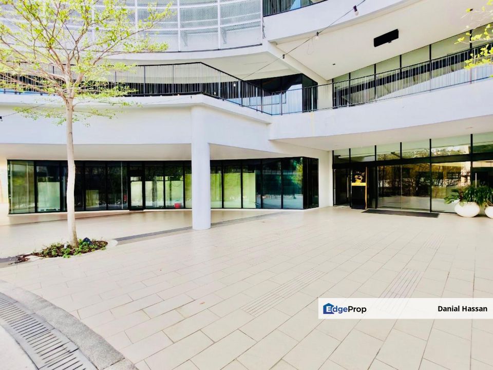 Freehold 3 Storey Shopping Mall Commercial Complex With Roof Terrace Cyberjaya, Selangor, Cyberjaya