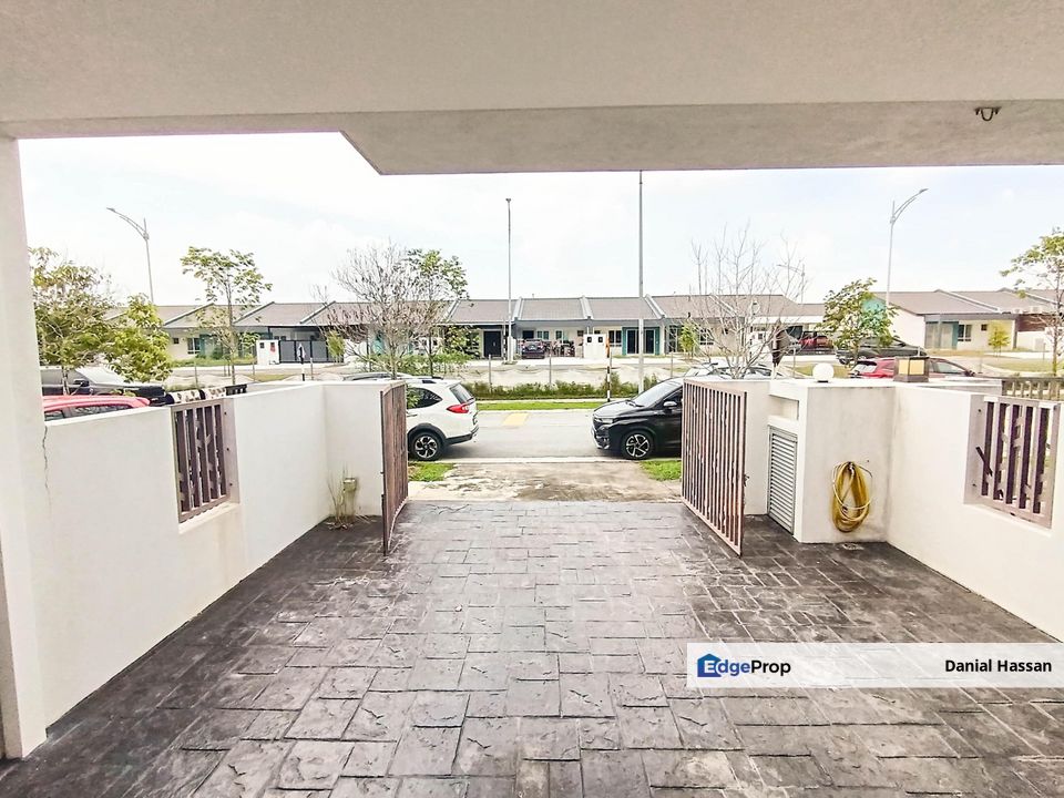 Below Market Value 2 Storey Terrace House Serenia Amani Bandar Serenia City Sepang Dengkil, Selangor, Dengkil