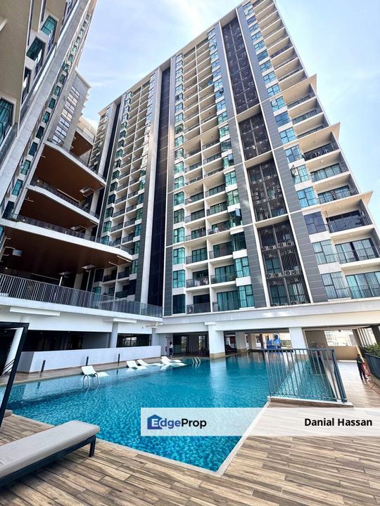 Partially Furnished End Unit Serviced Residence AraTre' Residences Ara Damansara Petaling Jaya, Selangor, Ara Damansara