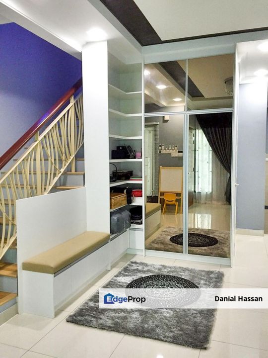 Renovated Furnished 2 Storey Superlink House Iltizam Setia Alamsari Bangi Kajang, Selangor, Bangi
