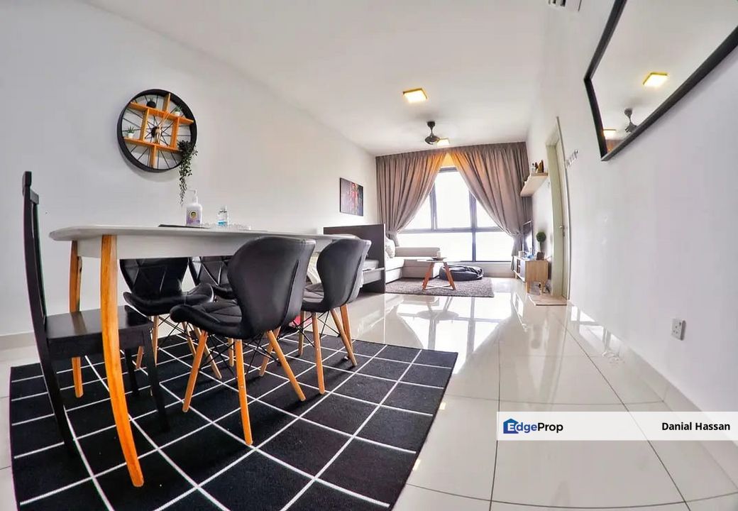 Nearby MRT Fully Furnished Serviced Apartment Sfera Residency Puchong South Seri Kembangan, Selangor, Seri Kembangan