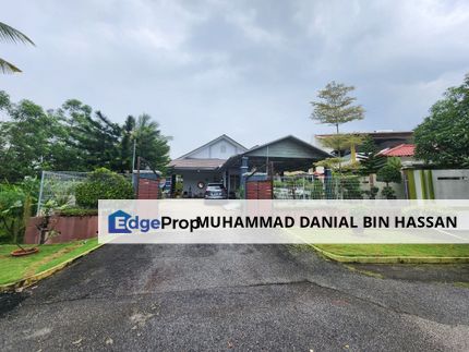 Huge Land Renovated 1 Storey Bungalow House Desa Pinggiran Putra Kajang Putrajaya, Selangor, Kajang