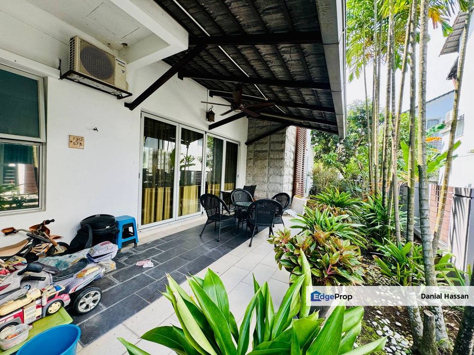 End Lot 2 Storey Bungalow House Prime Area Prestigious Location Laman Seri Seksyen 13 Shah Alam, Selangor, Shah Alam