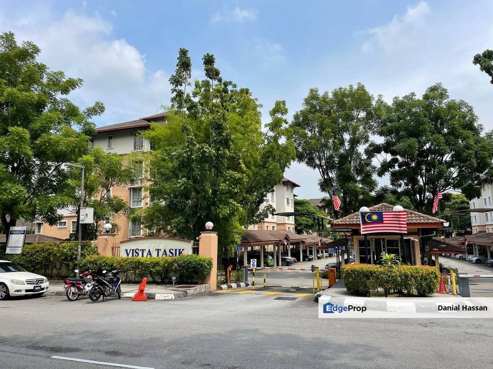 Ground Floor Low Density Condominium Vista Tasik Bandar Sri Permaisuri Cheras Kuala Lumpur, Kuala Lumpur, Cheras