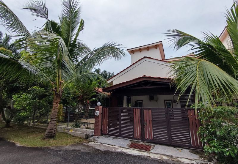 Bandar Baru Salak Tinggi