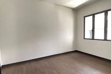 Hevea Elmina Gardens